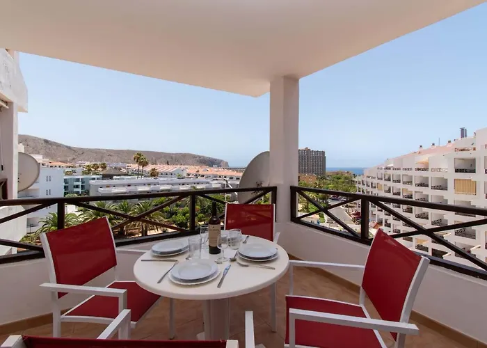 San Marino 28 - * Los Cristianos (Tenerife)