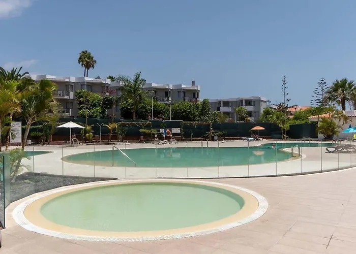 San Marino 28 - * Los Cristianos (Tenerife)